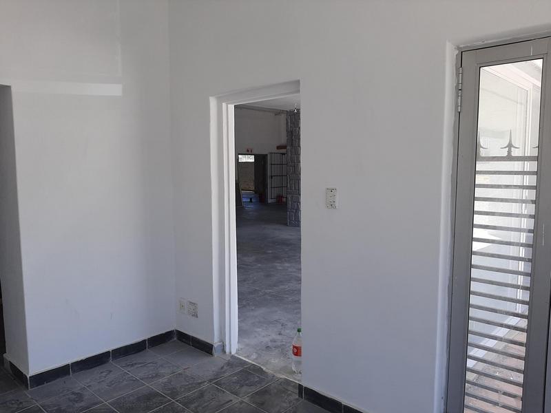 To Let commercial Property for Rent in Diep River Western Cape